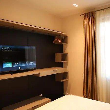 Apartamento Elegant Near The Center Of *