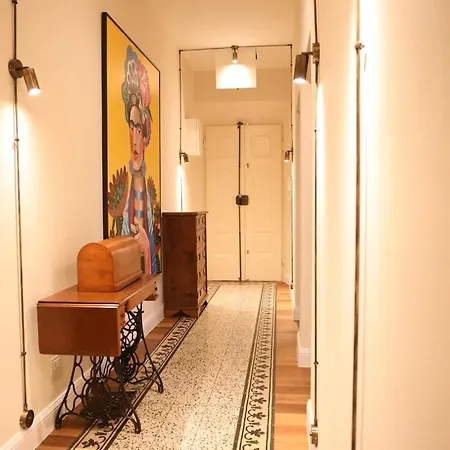 Elegant Near The Center Of Apartamento *