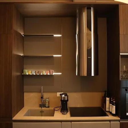 Elegant Near The Center Of Apartamento