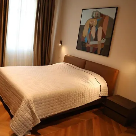 Elegant Near The Center Of Apartamento *